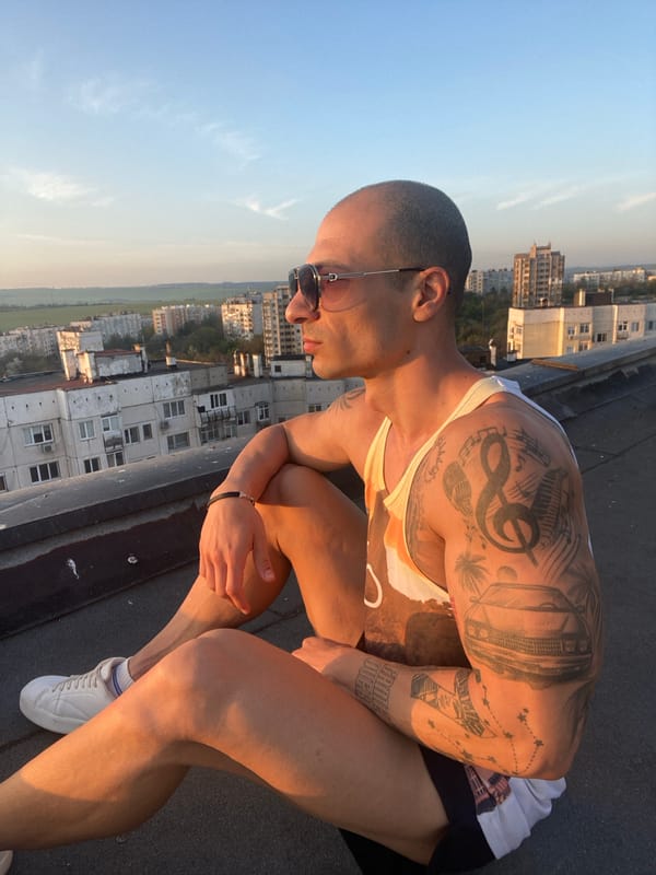 Man spotted on Pleven rooftop during early morning hours