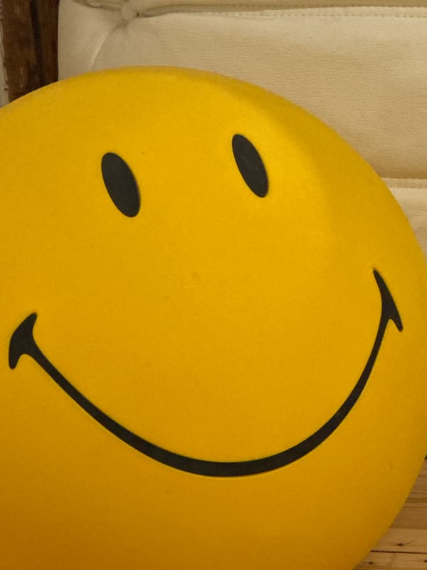 London witness captures varied digital displays over one-hour period