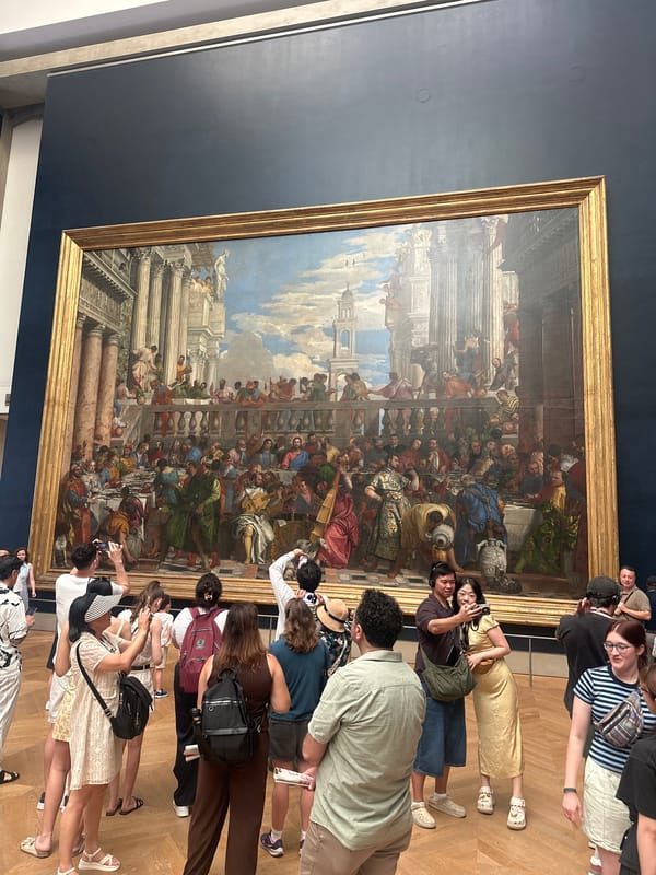 Morning tour through the Louvre's iconic galleries and crowds