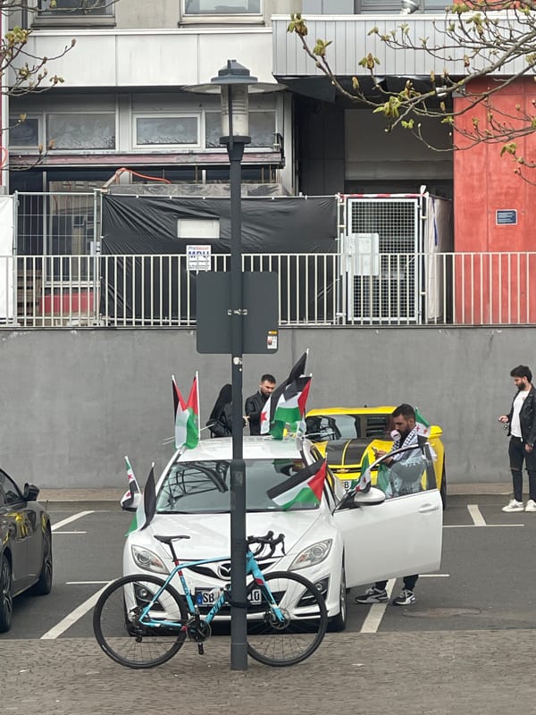Home cooking documentation captured in Saarbrücken kitchen setting