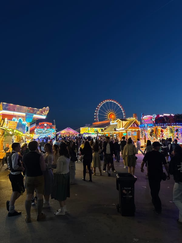 Oktoberfest festivities draw crowds in traditional dress in Munich