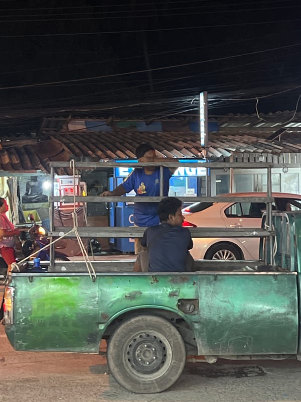 Night market in Ko Pha-ngan: fresh seafood, street food, and lottery tickets