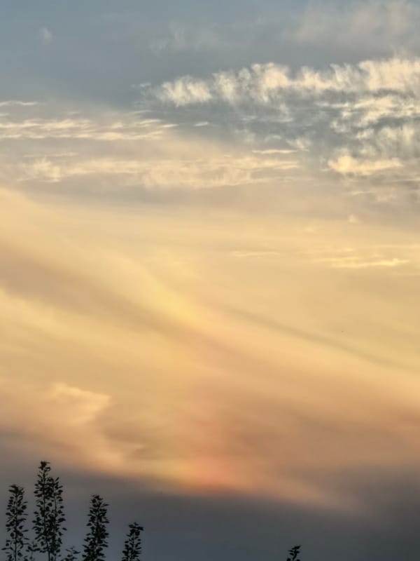Sky watching session tracks clouds and sunset light over 17 minutes