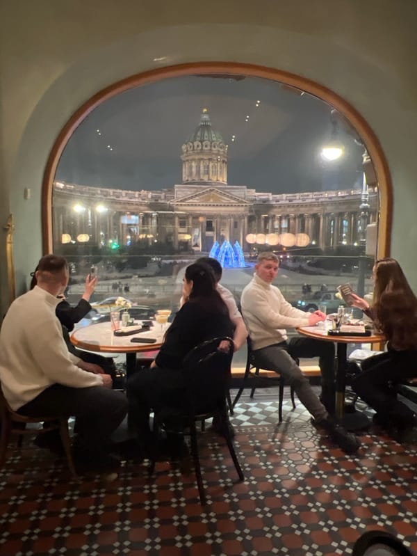 Evening life around Saint Petersburg's Kazan Cathedral documented