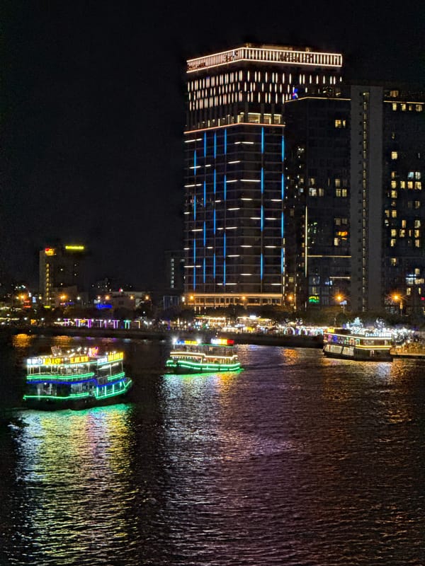 Nighttime riverfront activity observed along Đà Nẵng's Han River