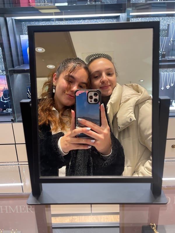 Casual Sunday moments captured across Saarbrücken