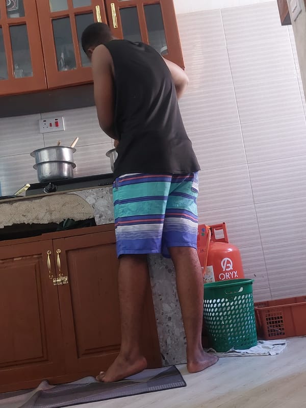 Home cooking and meal preparation in Dar es Salaam residence