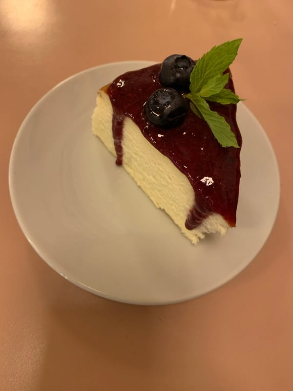 Couple dines and takes photos at Buenos Aires restaurant