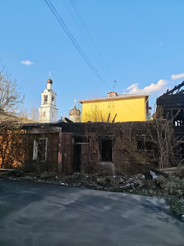 Afternoon life documented around Noginsk cathedral district, Russia