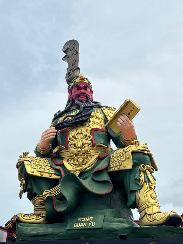 Ornate Guan Yu statue in Baan Hua Thanon, Thailand