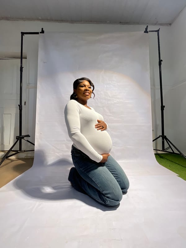 Pregnant woman poses for maternity photos in Jos
