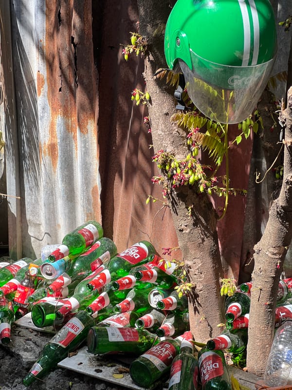 Street life and birthday cakes in sunny Denpasar