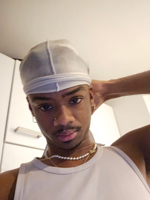 Person photographed with cookies in Pantin, France