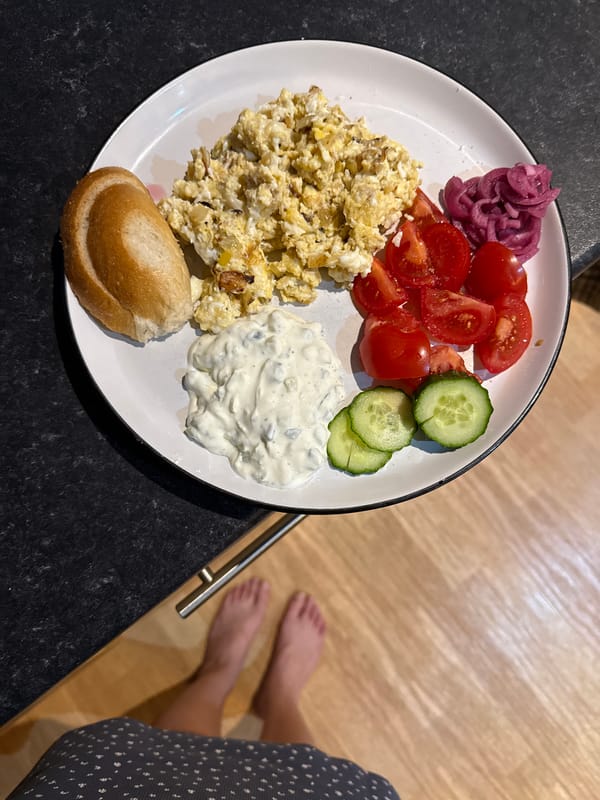 Great Yarmouth resident documents home cooking session with eggs