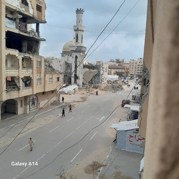 Extensive urban damage and tent settlements documented in Khan Yunis