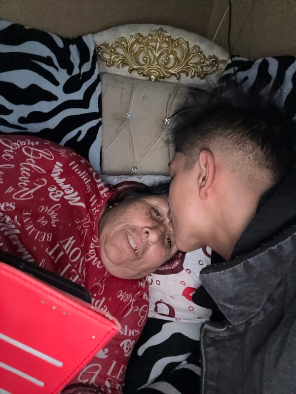 Family moments captured in Bulgarian home evening scene