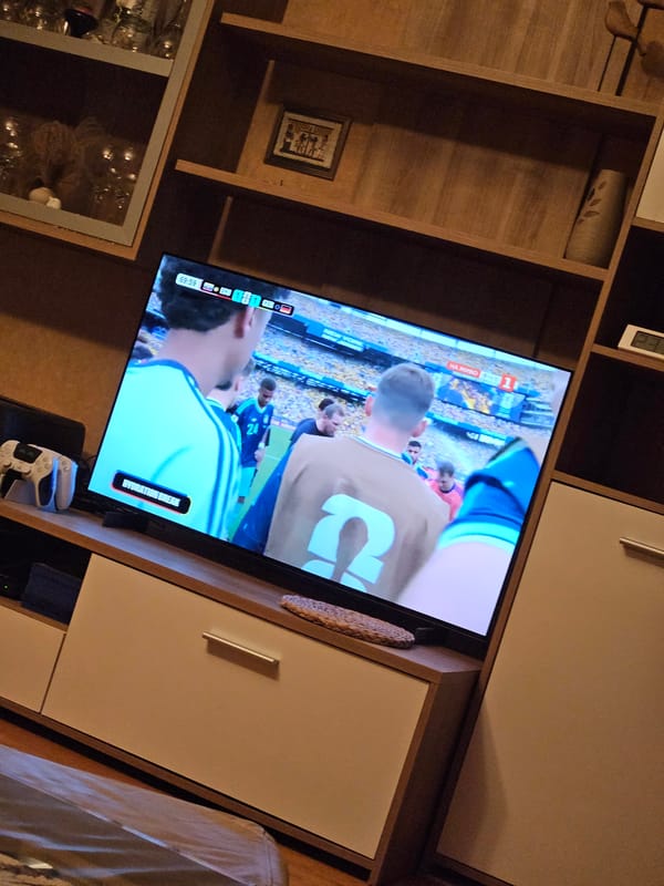 Ecuador edges Germany 2-1 in a closely followed TV broadcast