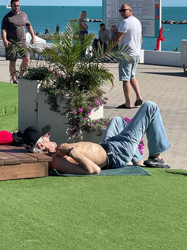 Sunny afternoon leisure activities documented across Sochi waterfront attractions