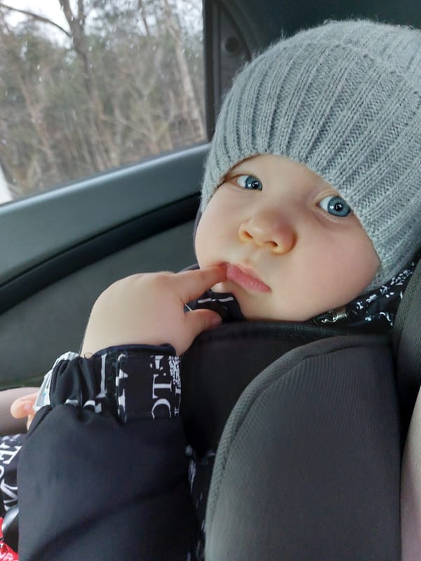 Child in car seat observed in Chaikovsky, Russia