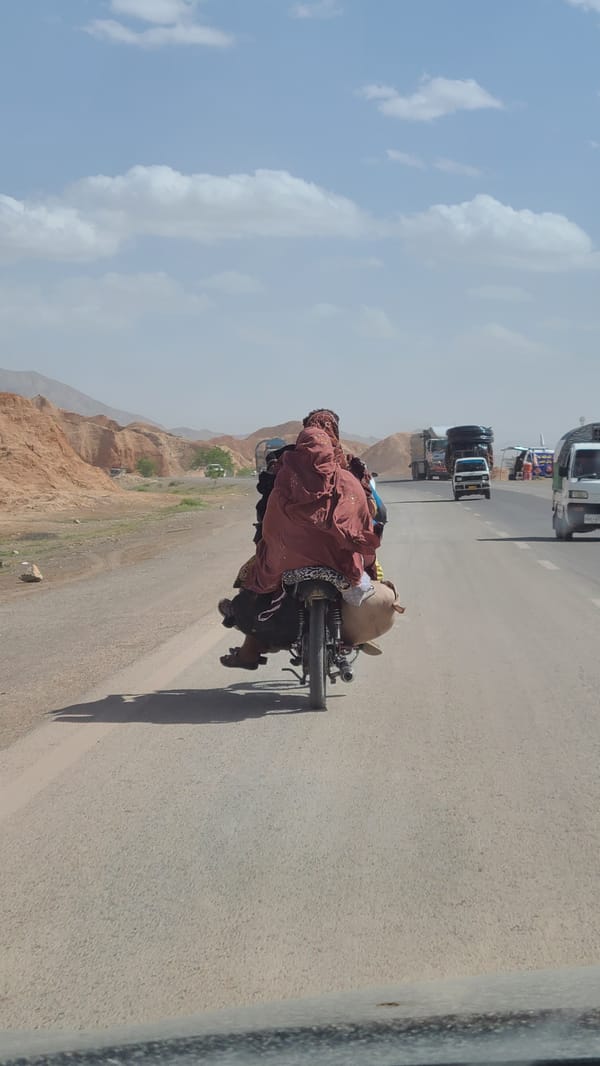 Motorcyclist in traditional dress spotted in Kuchlak, Pakistan