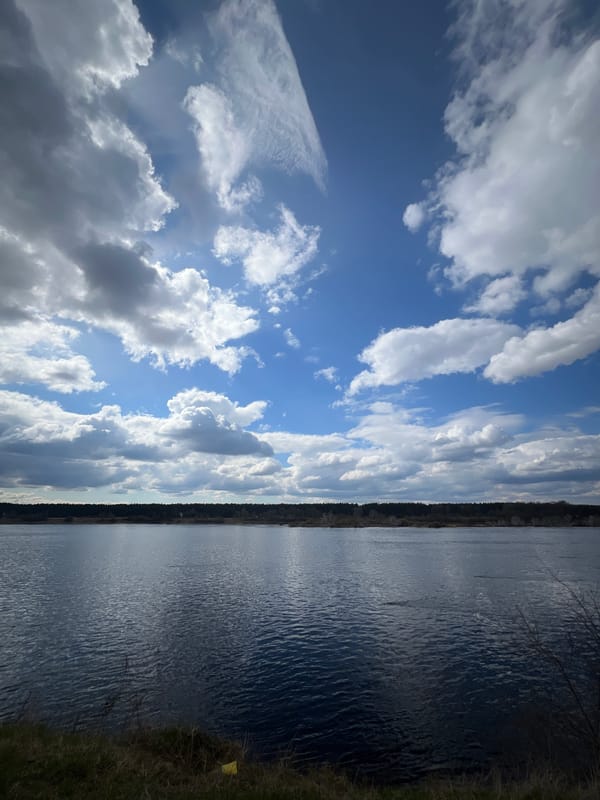 Morning street and waterfront views captured in Riga