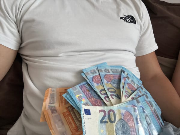 Dental celebration with Euro banknotes and roses documented in Varna