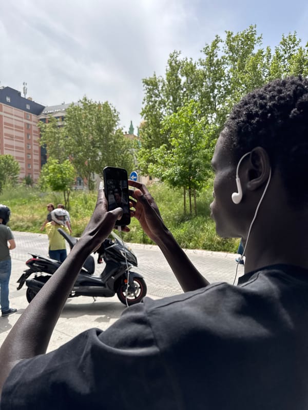 Person photographed outdoors in Madrid on sunny afternoon