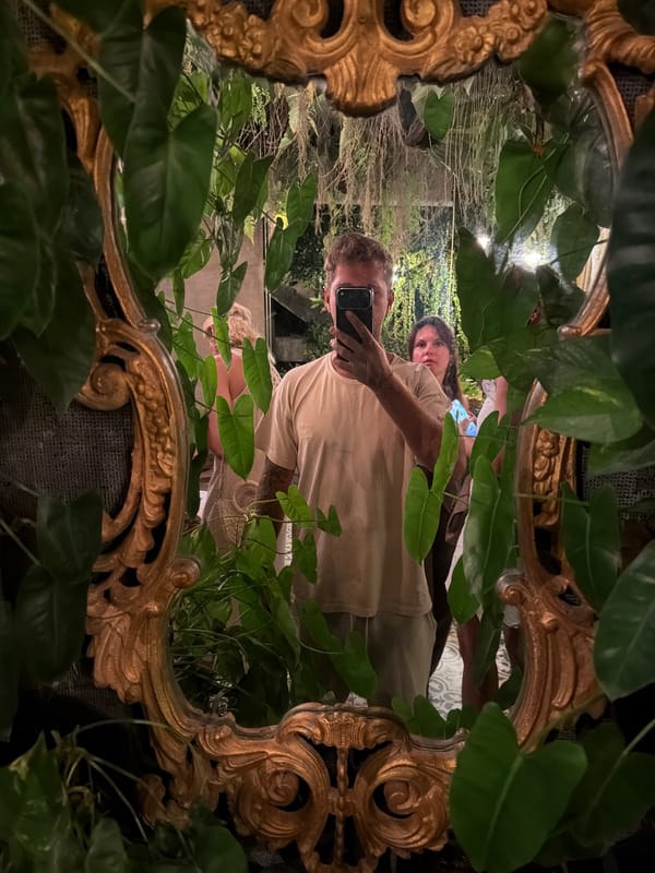 Live music and dining captured at ornate Ubud venue