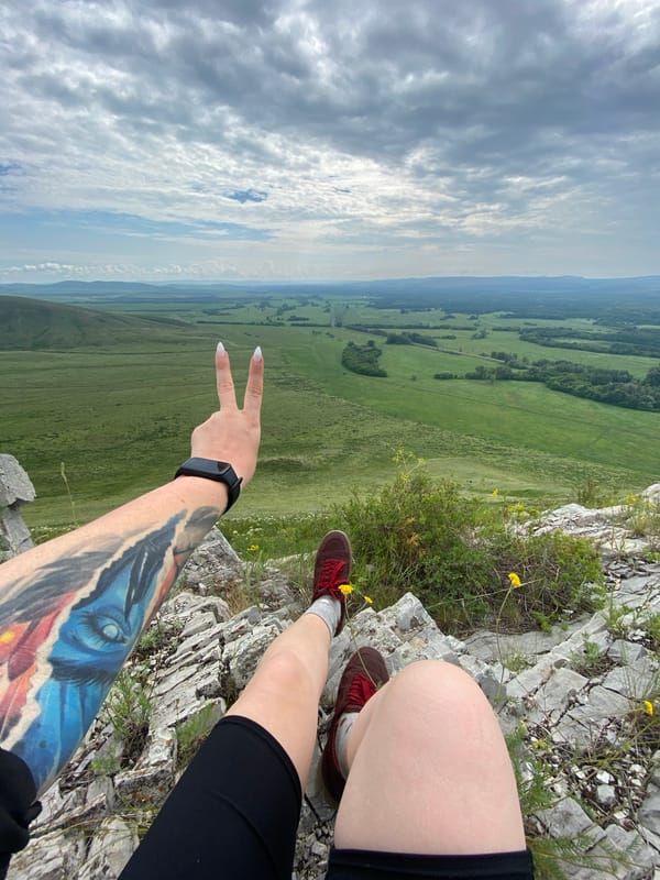 Mountain hiking and selfies in Verkhnyaya Chernorechka, Russia