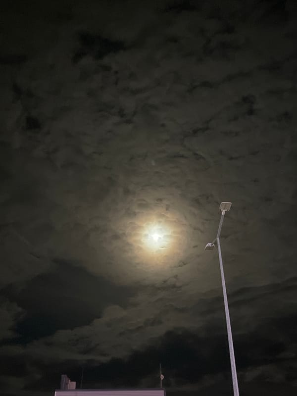 Full moon observed over Yambol, Bulgaria Friday night