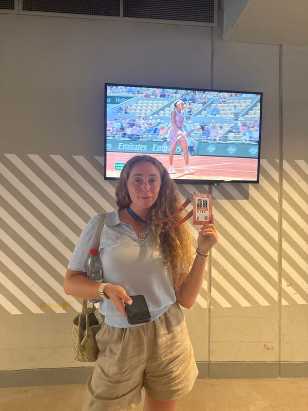 Woman with Roland Garros ticket spotted at French Open complex