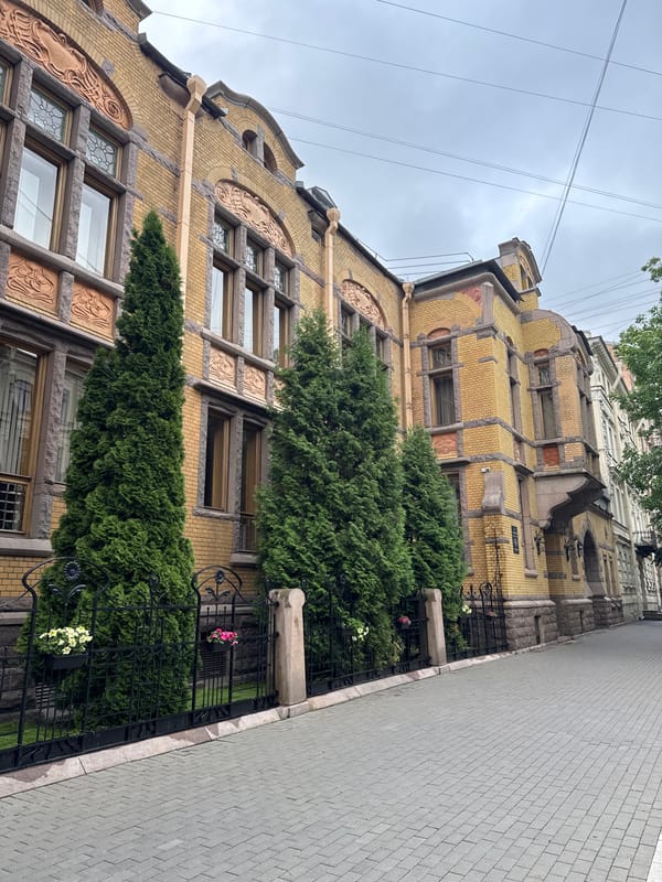 Up close with Saint Petersburg's ornate historic architecture