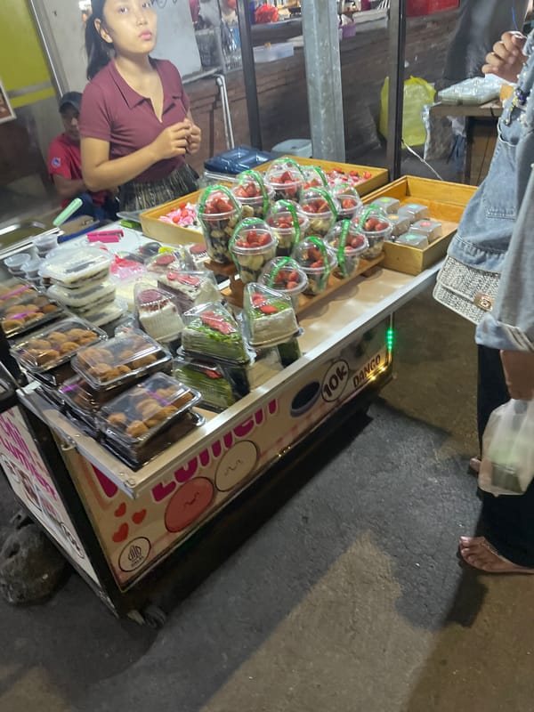 Street market life around Kumbasari, Denpasar