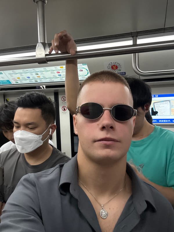 Tourist documents crowded rush hour commute in Guangzhou subway