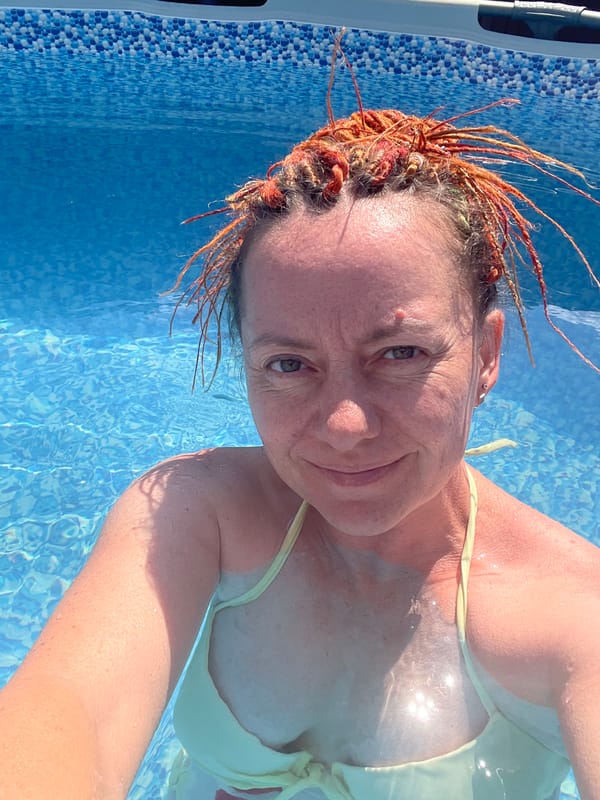 Pool day and city driving in Orenburg on a summer afternoon