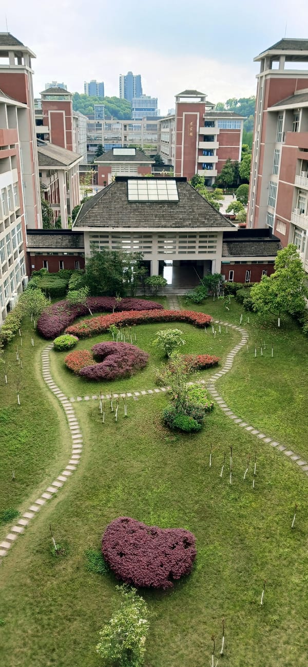 Late-night pedestrian activity observed in Chongqing High-tech Zone