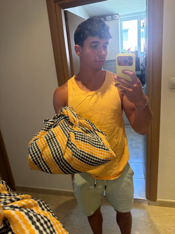 Saturday vlog kicks off in Blagoevgrad with a quick mirror selfie