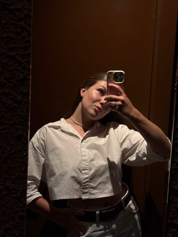 Elevator mirror selfie, casual style in Belgrade