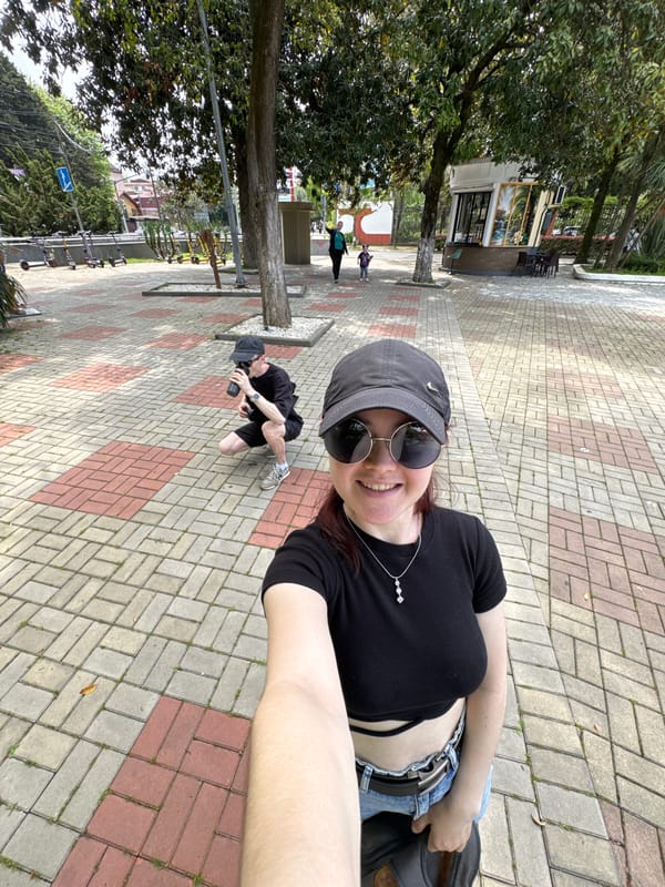 Tourist captures morning activities in Sochi including food, selfies