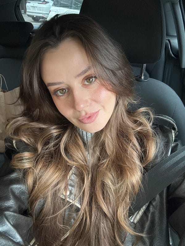 Woman passenger spotted in vehicle with sunroof, Krasnoyarsk