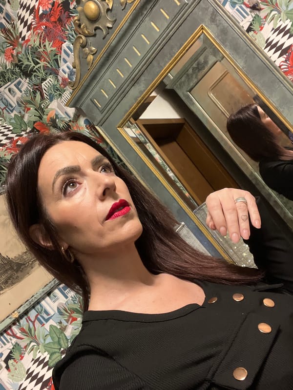 Woman takes late-night selfies in decorated room in Konz