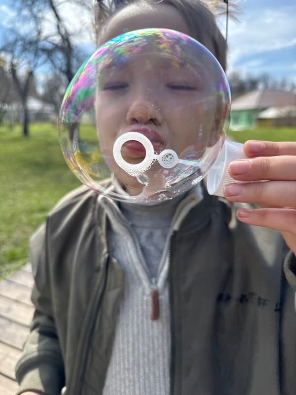 Casual bubble play and photos captured in Dmitrov park