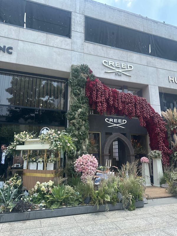 Floral jaguar sculpture draws crowds in Mexico City's Polanco district
