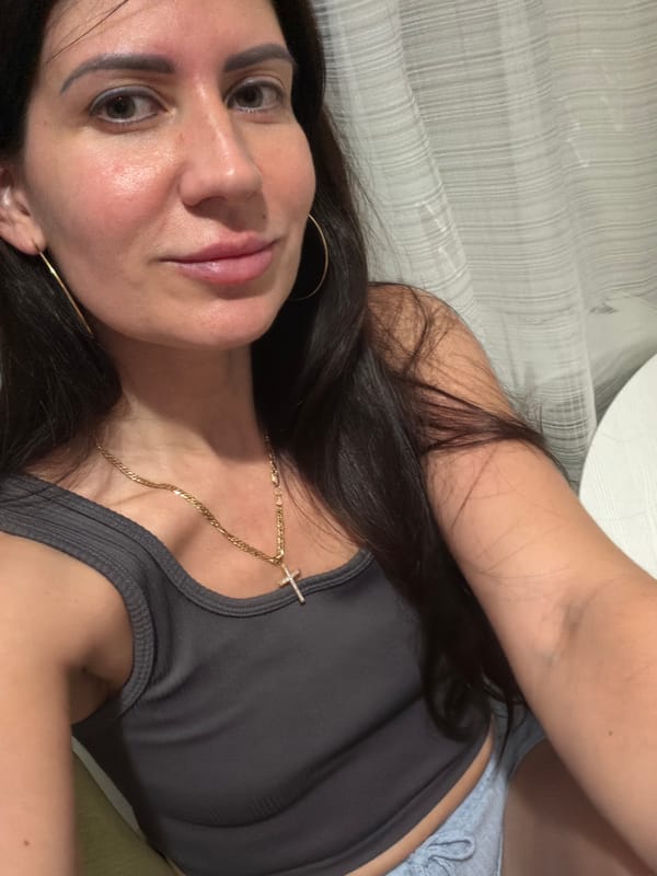 Quiet evening at home in Sukhodol — cooking, snacking, relaxing