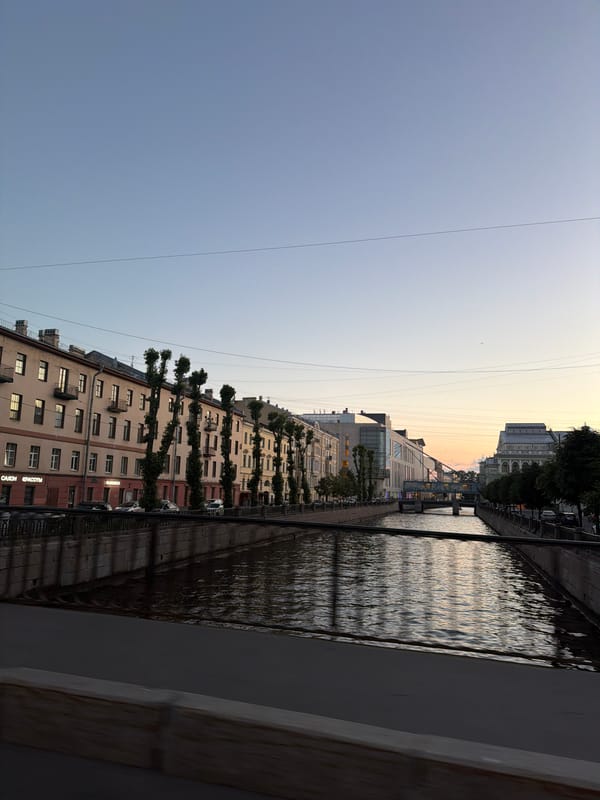 Evening drive through St. Petersburg's historic city center
