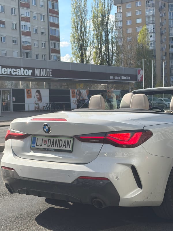 White BMW convertible spotted at Ljubljana convenience store