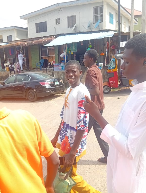 Routine street activity documented in Shangisha, Nigeria