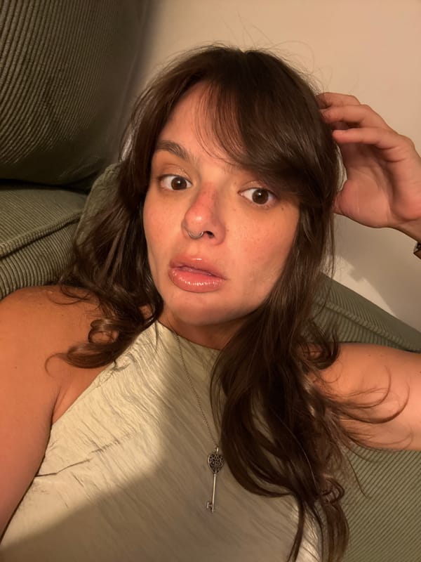 Candid selfies from a relaxed afternoon in Tel Aviv