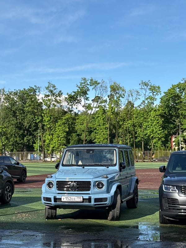 Luxury vehicles spotted parked across Moscow locations