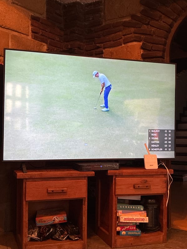 Quiet evening moments captured in Cañada de Madero residential area